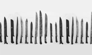 Kurze einschneidige Griffwaffen zwischen Messer und Degen, sogenannte Bauernwehre, die von den Bauern im Bauernkrieg 1653 eingesetzt wurden.