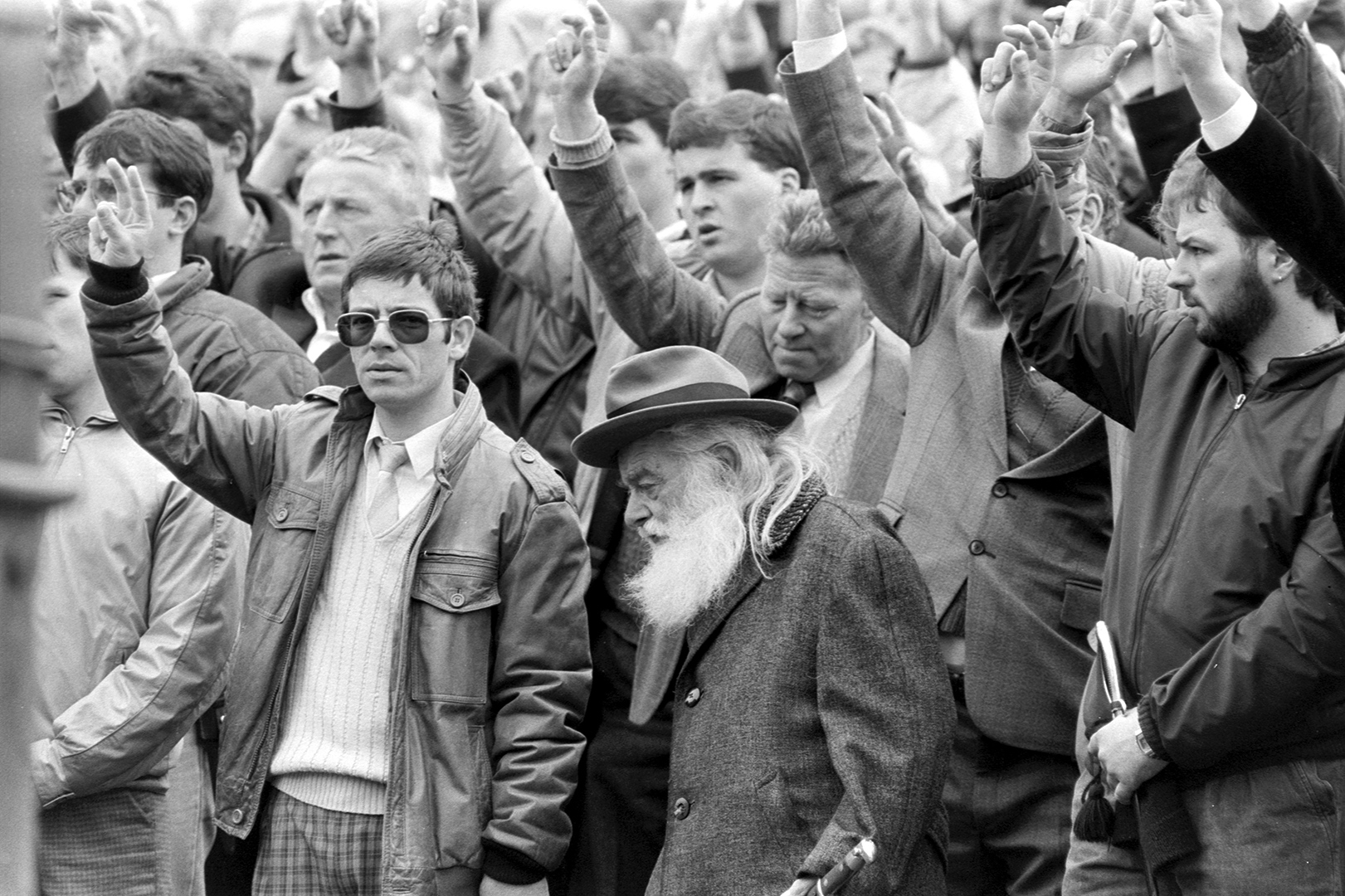 Landsgemeinde-Hundwil-1989-Abstimmung-Frauenstimmrecht