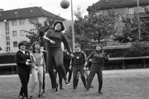 Footballeuses à l'entraînement au Letzigrund.