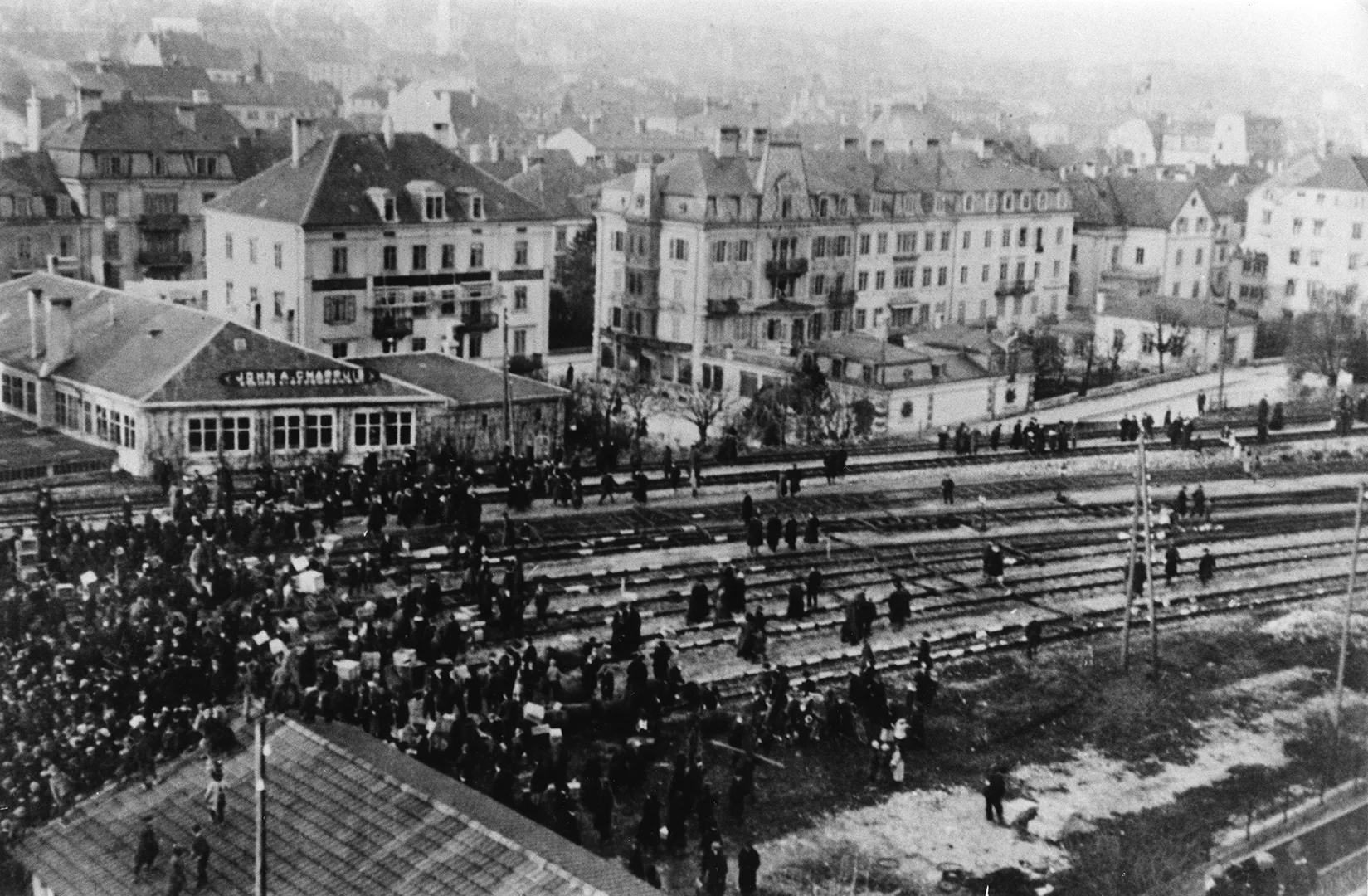 Gleisbesetzung auf dem Bahnhof La Chaux-de-Fonds am 12. November 1918.