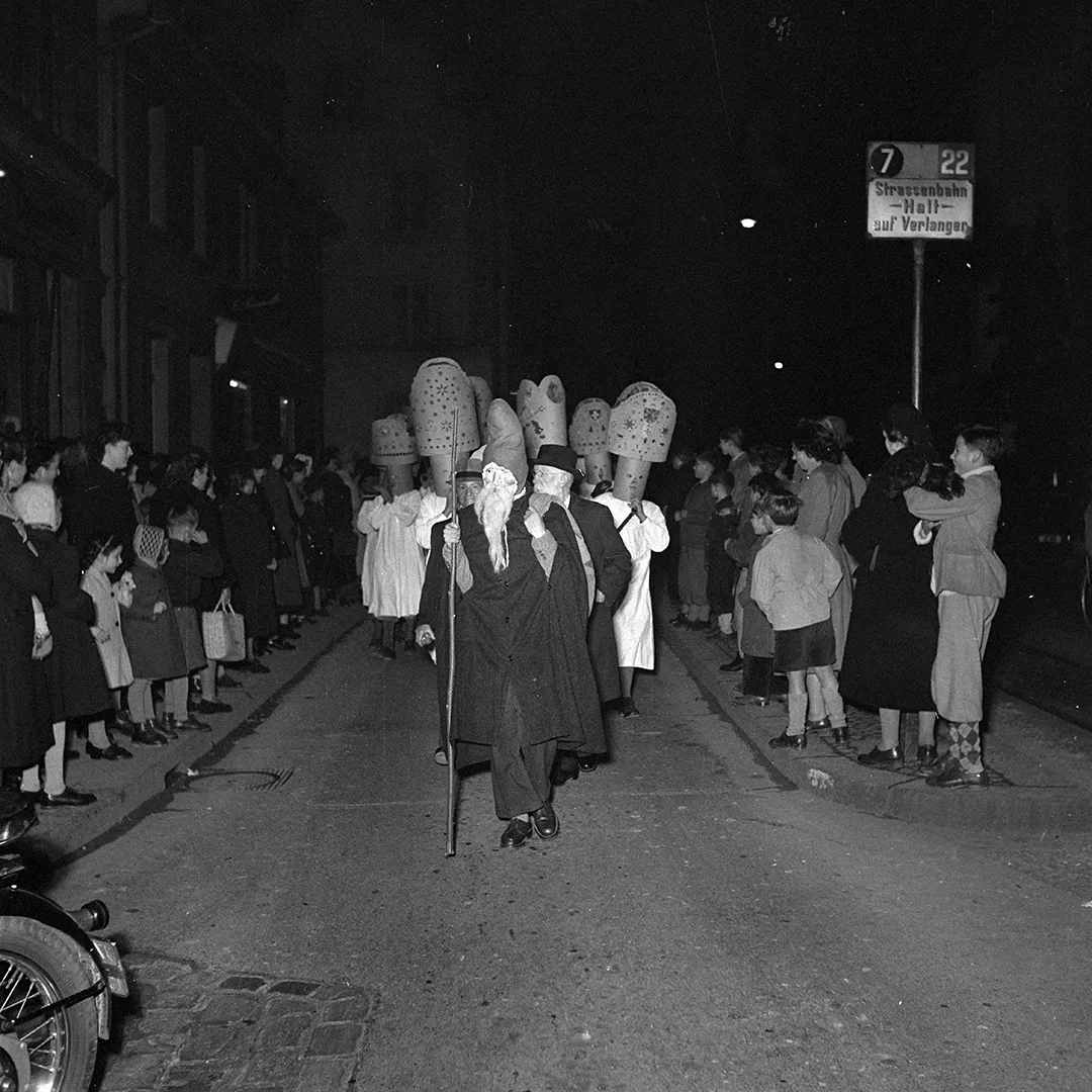 Samichlaus-Umzug in Zürich, 1952.