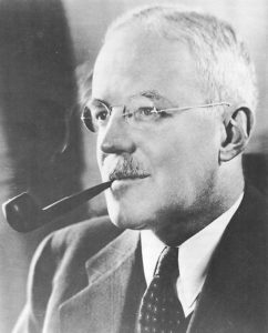 Porträt von Allen Dulles, der 1953 Direktor der CIA wurde.