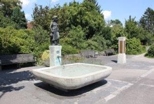 Heute erinnert ein Brunnen in Rothrist an die Auswanderer von 1855.