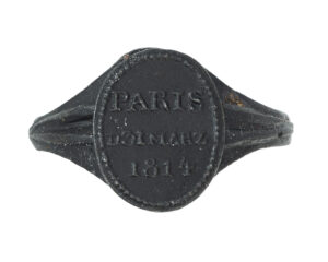 Anneau de victoire en fer en mémoire de la bataille de Paris le 30 mars 1814.