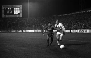 Basel mit Sponsor auf dem Trikot gegen GC, April 1977.