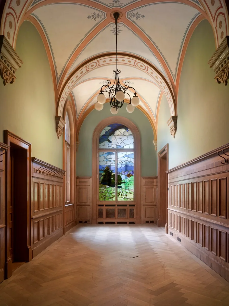 Garderobe des Ständerates im Parlamentsgebäude in Bern nach der Renovation 2006–2008