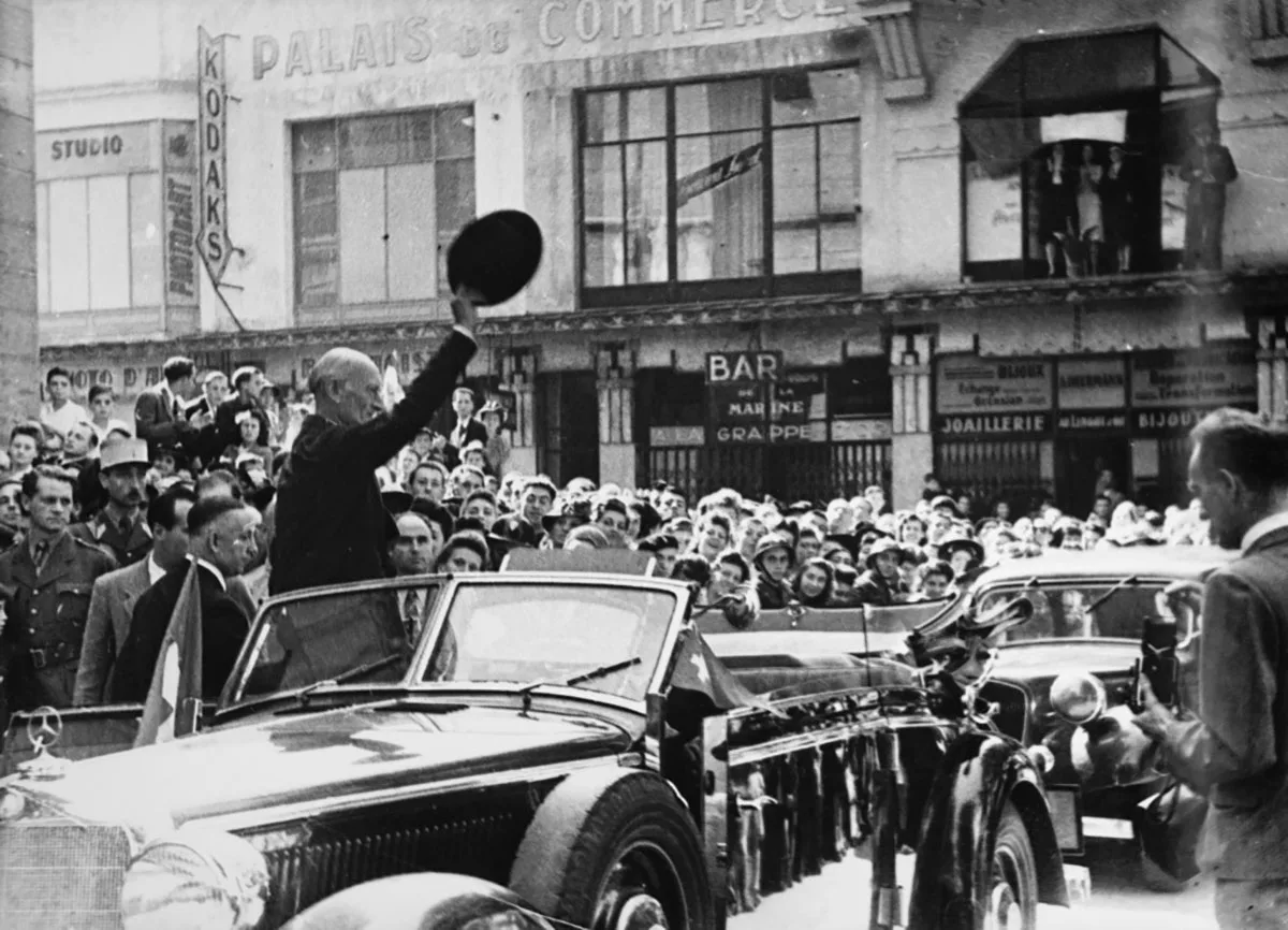 Walter Stucki wurde von der Bevölkerung von Vichy 1944 gefeiert.