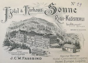 Werbekarte für das Hotel Sonne. Ganz im Hintergrund die Hotels auf Staffel und Kulm.