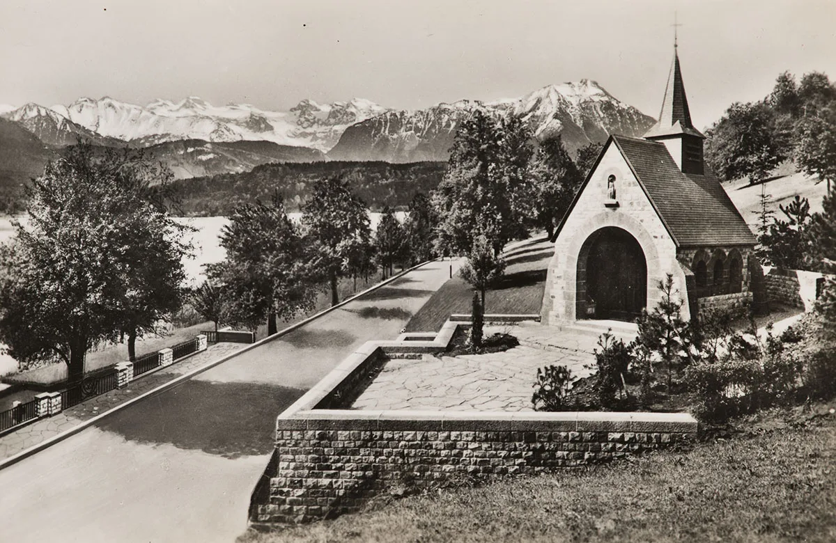 Die Astrid-Kapelle am Ufer des Vierwaldstättersees erinnert an die verunglückte Königin.