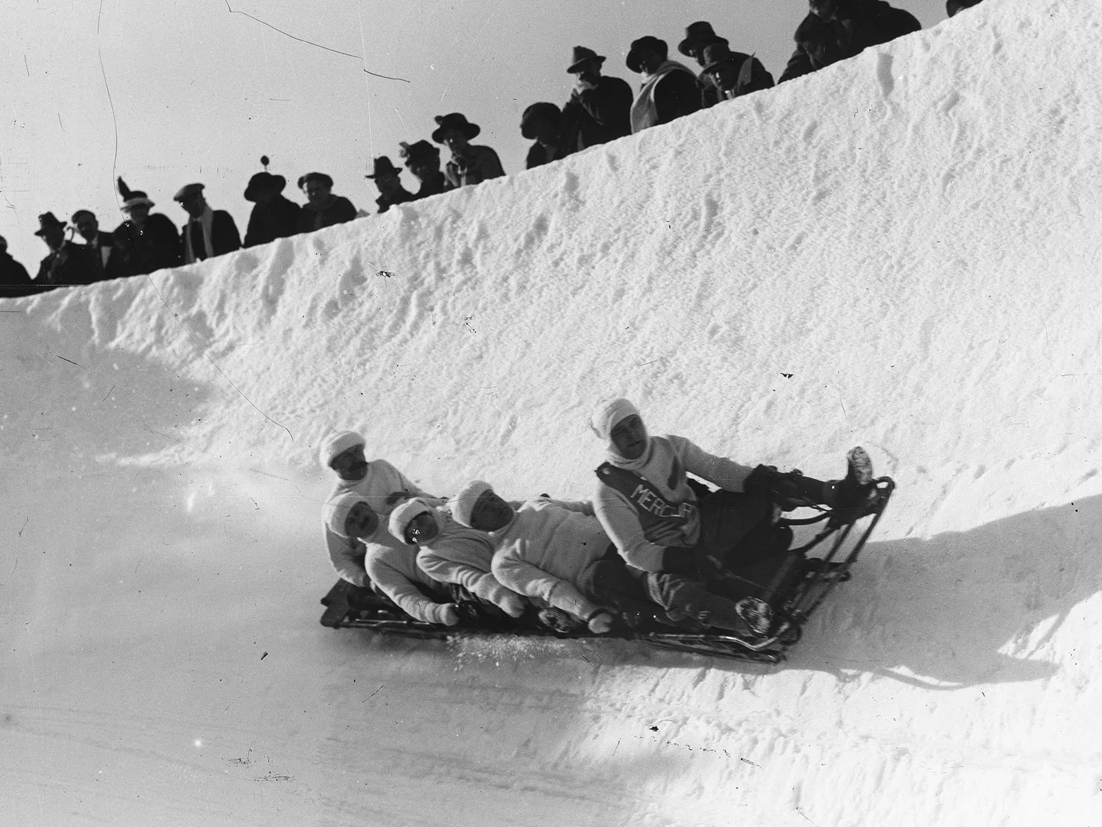 Bobfahrt in St. Moritz, Ende des 19. Jahrhunderts.