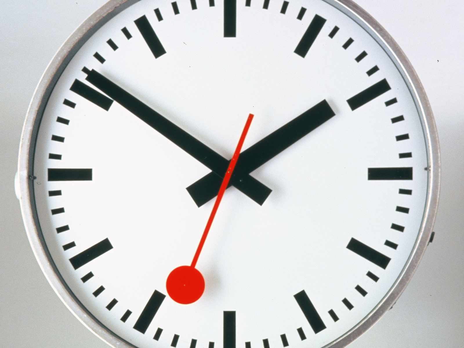 L'horloge CFF, emblème national – Musée national - Blog sur l'histoire  suisse