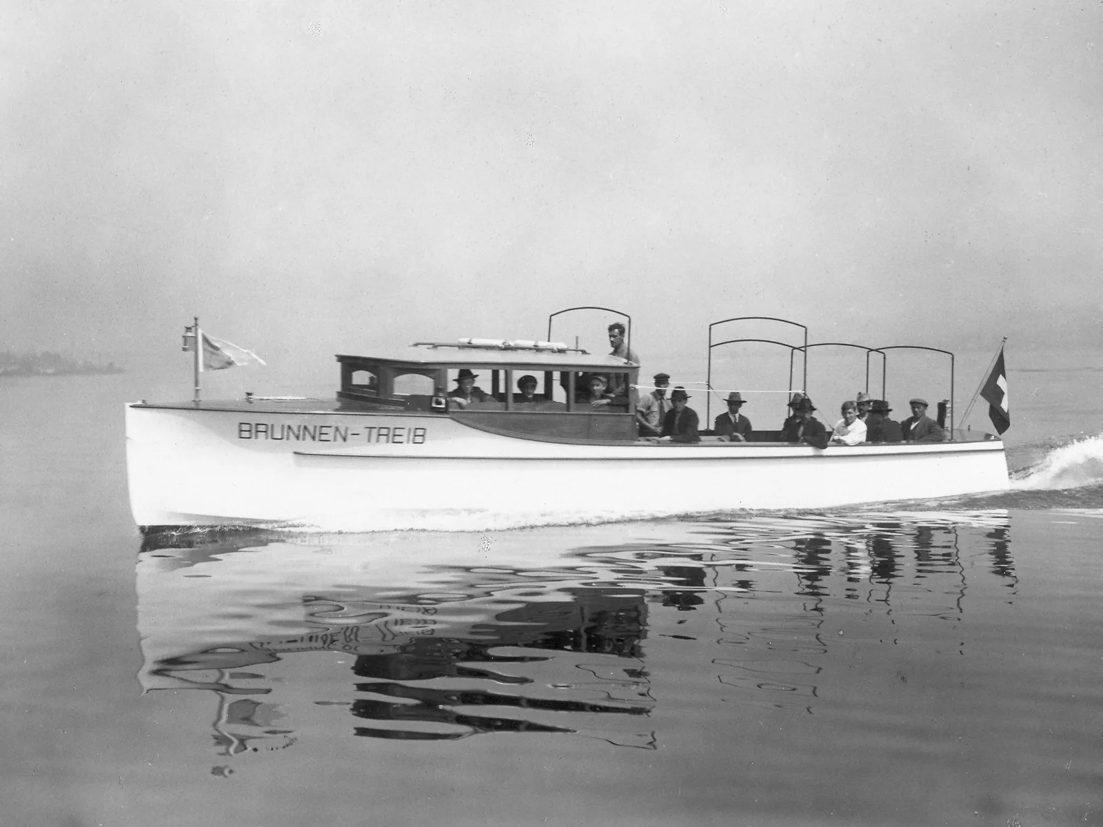 Elektrisches Passagierschiff «Brunnen-Treib» der Tribelhorn AG