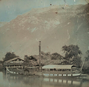This photograph by Joseph-Philibert Girault de Prangey (produced using daguerreotype) must have been taken around 1847 and is probably the first photographic depiction of a Swiss steamer.