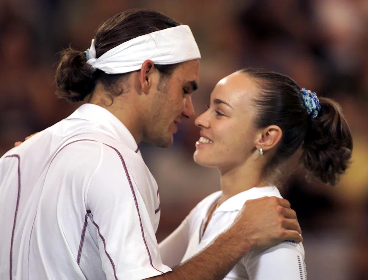 Nein, sie haben nicht geflirtet. Roger Federer und Martina Hingis am Hopman-Cup in Perth, 2001.