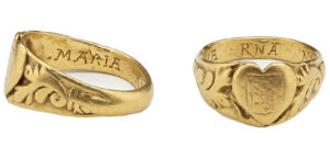 Finger ring with heart, coat of arms and inscription, c. 1560-1580.