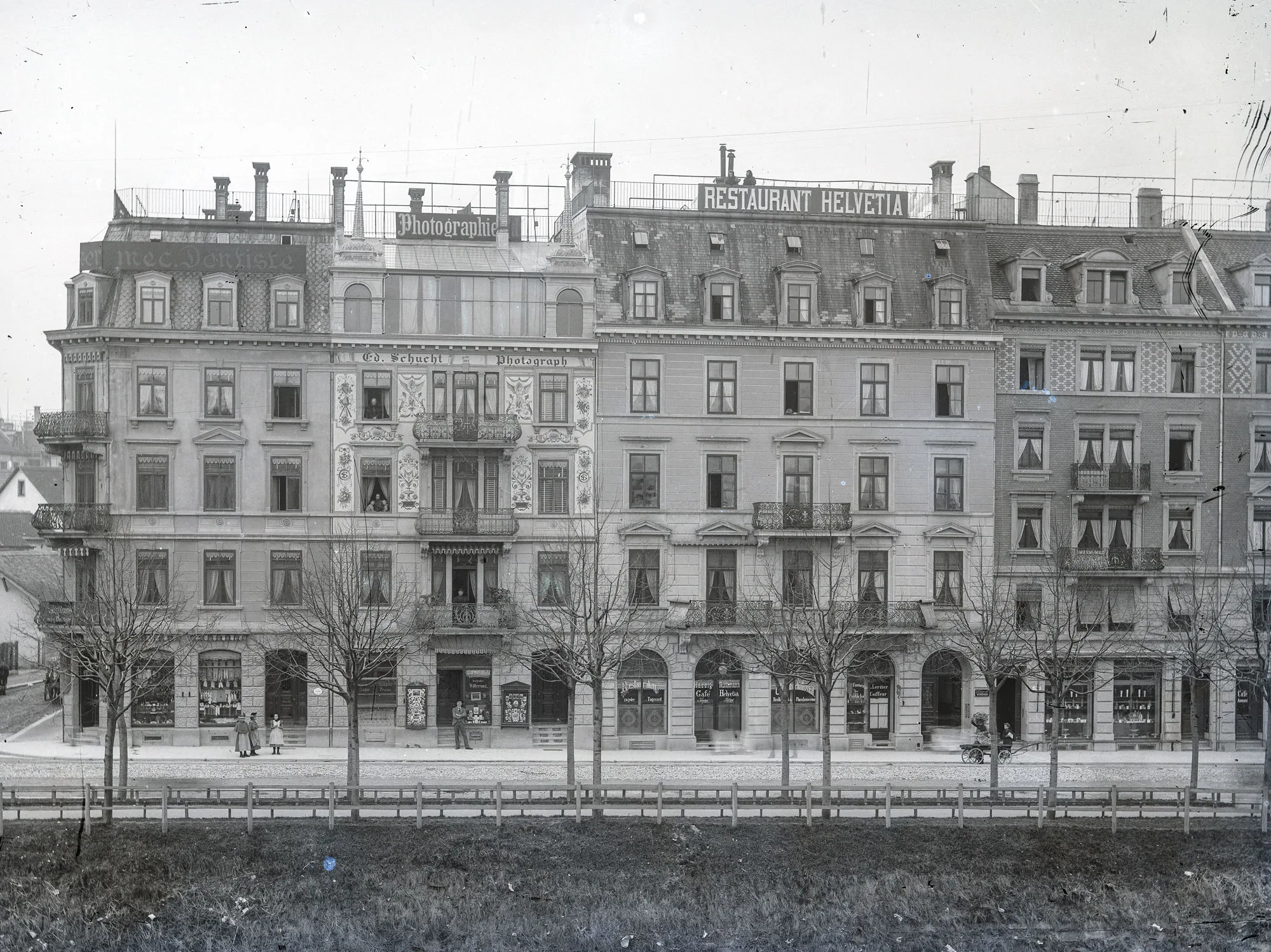 Fotoatelier an der Kasernenstrasse, Foto um 1895.