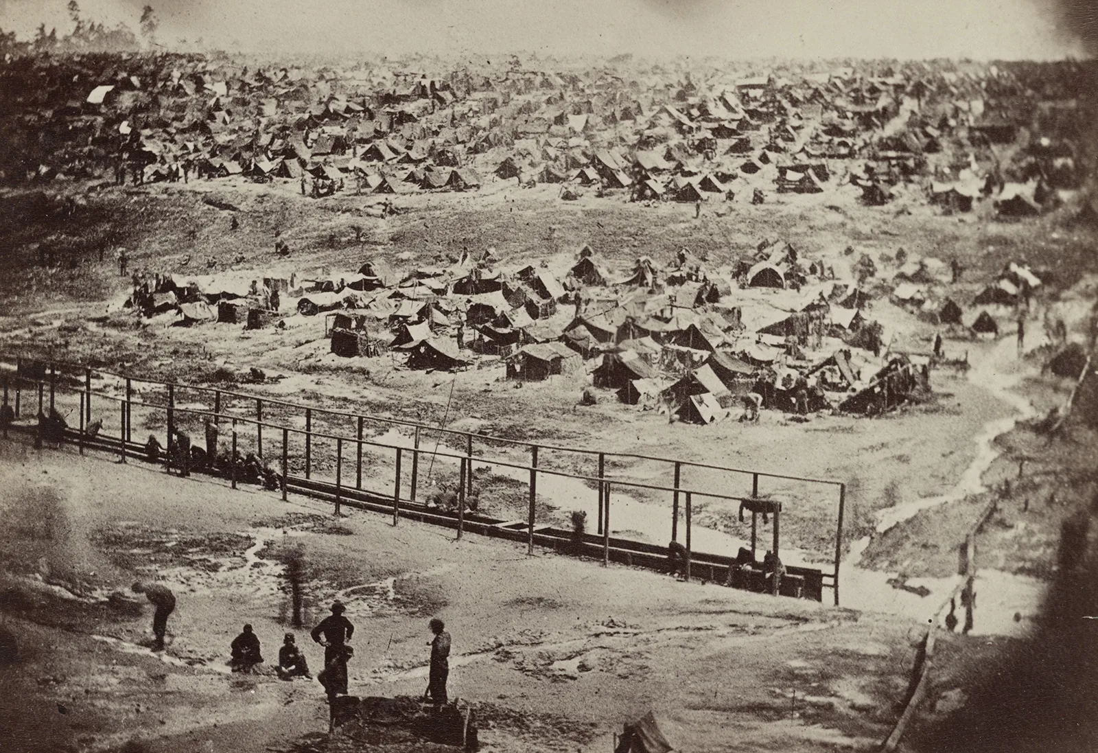 Fotografie des Lagers von Andersonville, 17. August 1864.