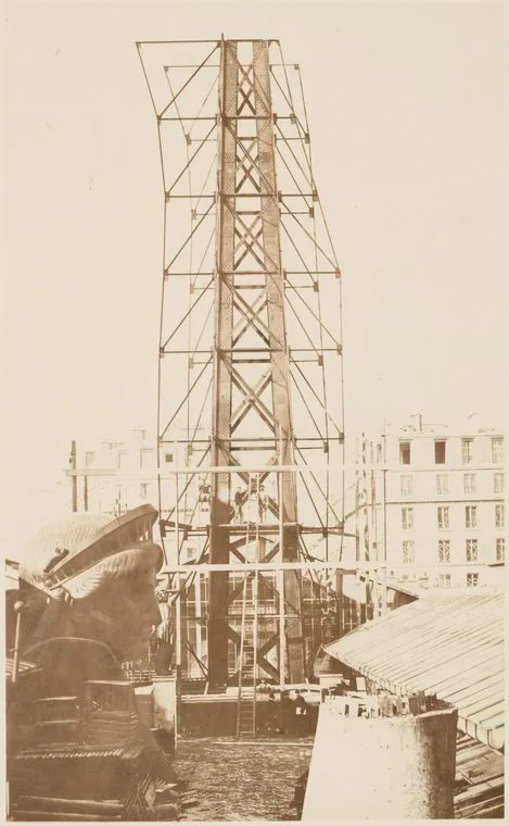 La construction à l'intérieur de la Statue de la Liberté.