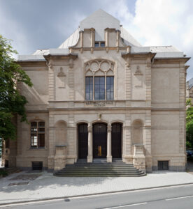 Historisches Portal des Osthaus Museums Hagen.