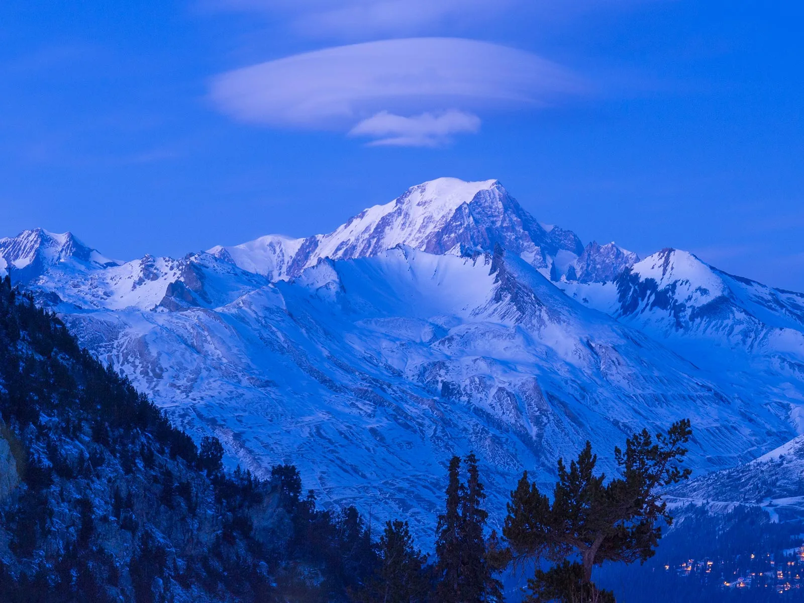 Wie lässt sich die Farbe des Himmels messen? Dieser Frage ging Horace Bénédict de Saussure im 18. Jahrhundert auf dem Mont Blanc nach.