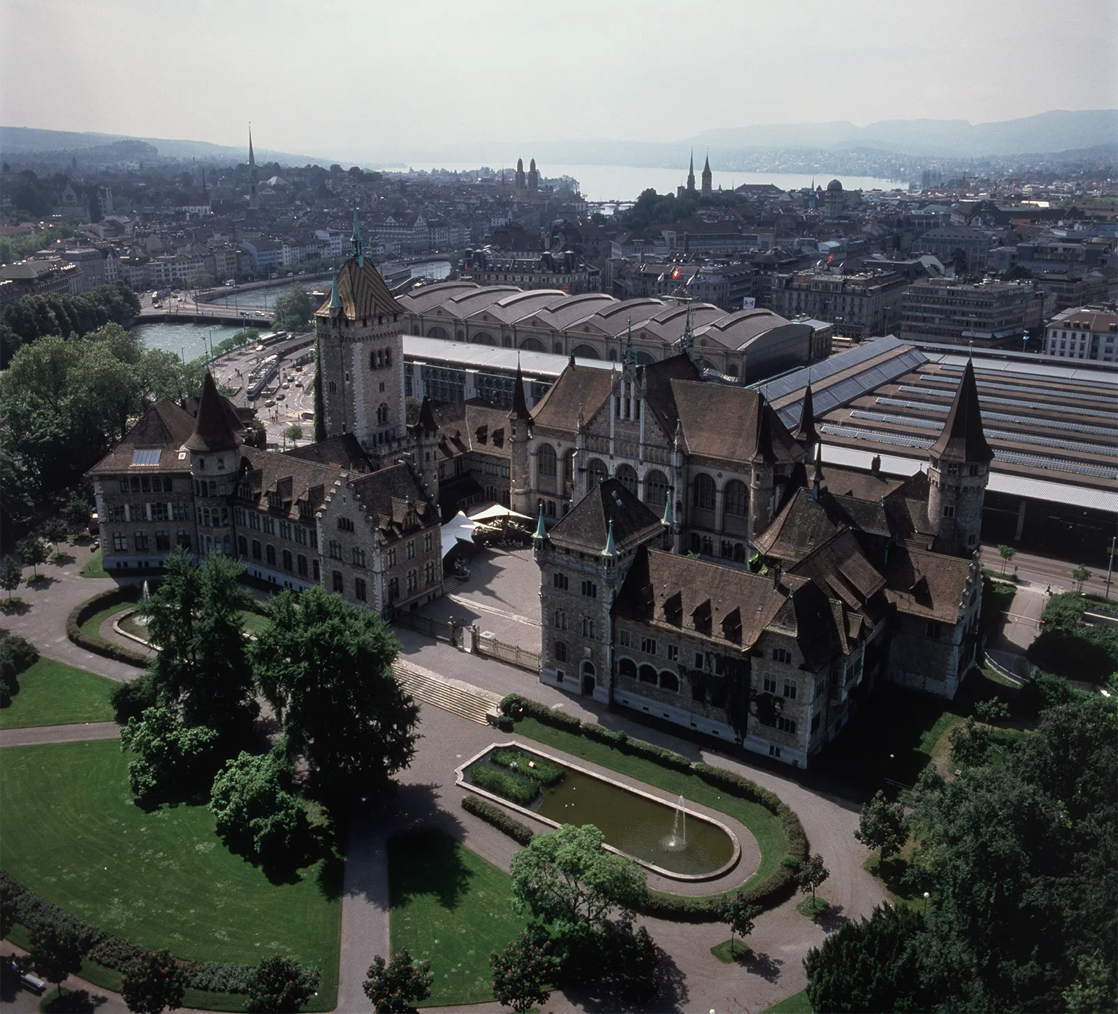 Impressionen aus dem Landesmuseum, anno 1998.