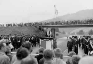 Einweihung der Autobahn Luzern-Ennethorw am 11. Juni 1955.
