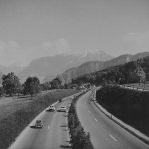 L’autoroute Lucerne-Ennethorw, vue vers le sud, vers 1955.