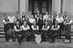 Proud specimens of working-class masculinity: the men’s squad of the Wiedikon workers’ gymnastics club in 1923.