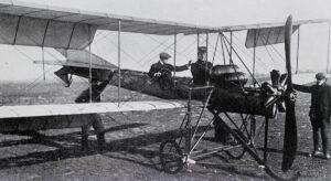 Ernst Failloubaz carrying out the first military reconnaissance flights, in 1911.