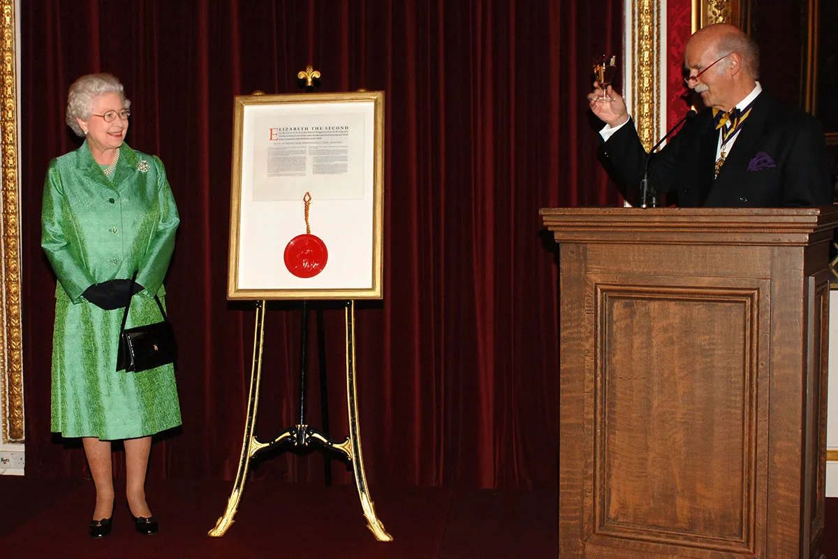 Queen Elizabeth II. und Anton Mosimann, 2007.