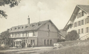 Photographie de l’établissement thermal d’Ottenleuebad, vers 1920.