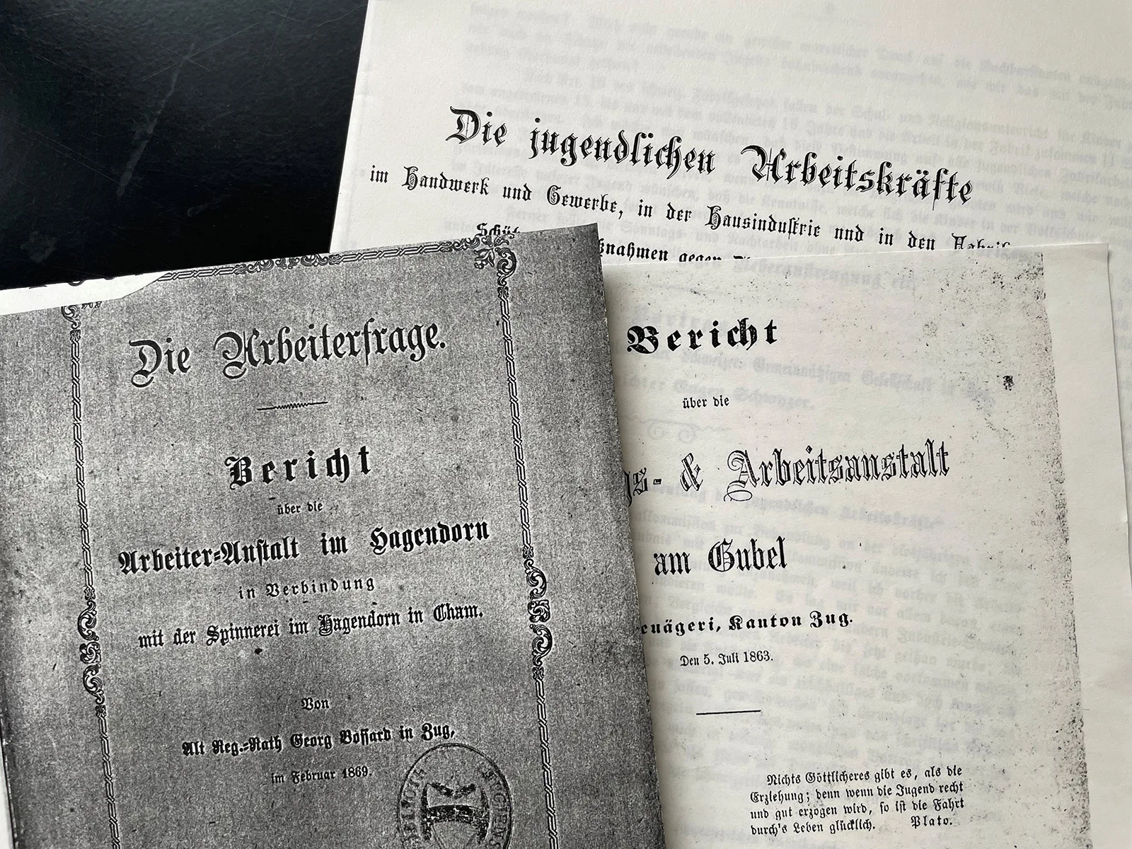 Drei der Parteigutachten: Die Inspektoren waren alle befangen.