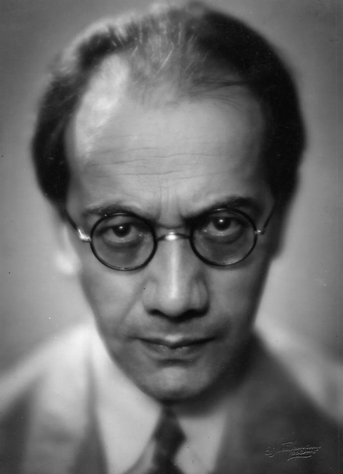 Porträt von Leander Tormakin.