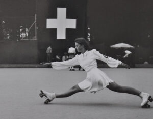 Ursula Wehrli in ihrem Element an der Schweizermeisterschaft 1944 in Zürich.