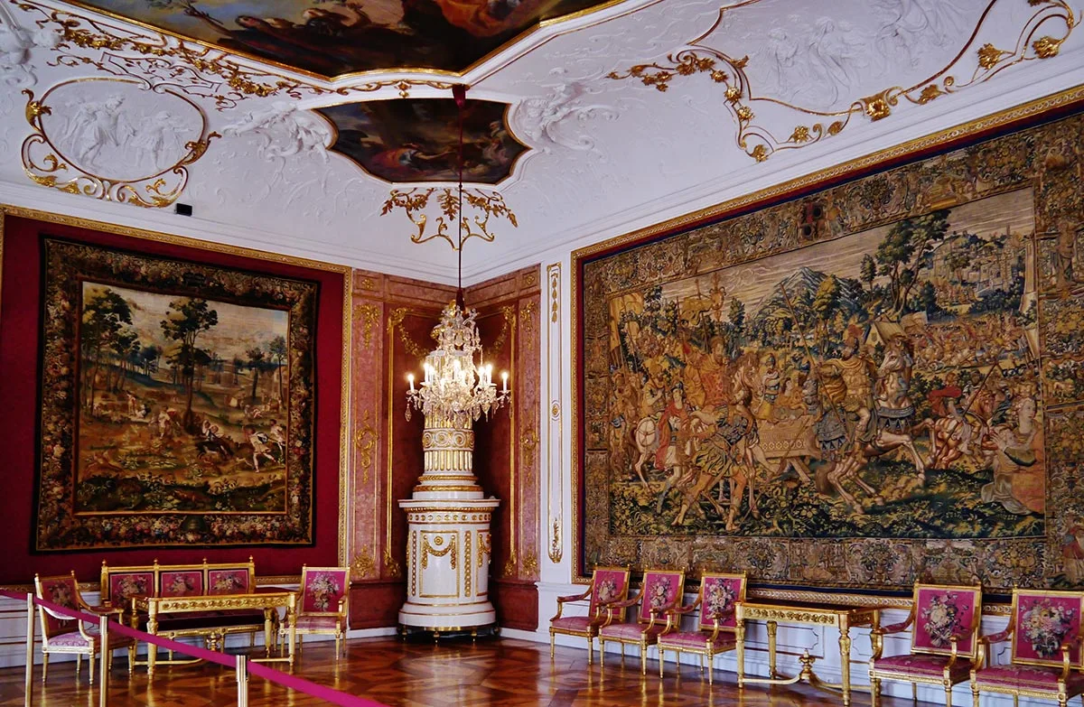 Für ihre Freiheit tauschten Luise und Leopold ein Leben in der noblen Residenz in Salzburg ein.