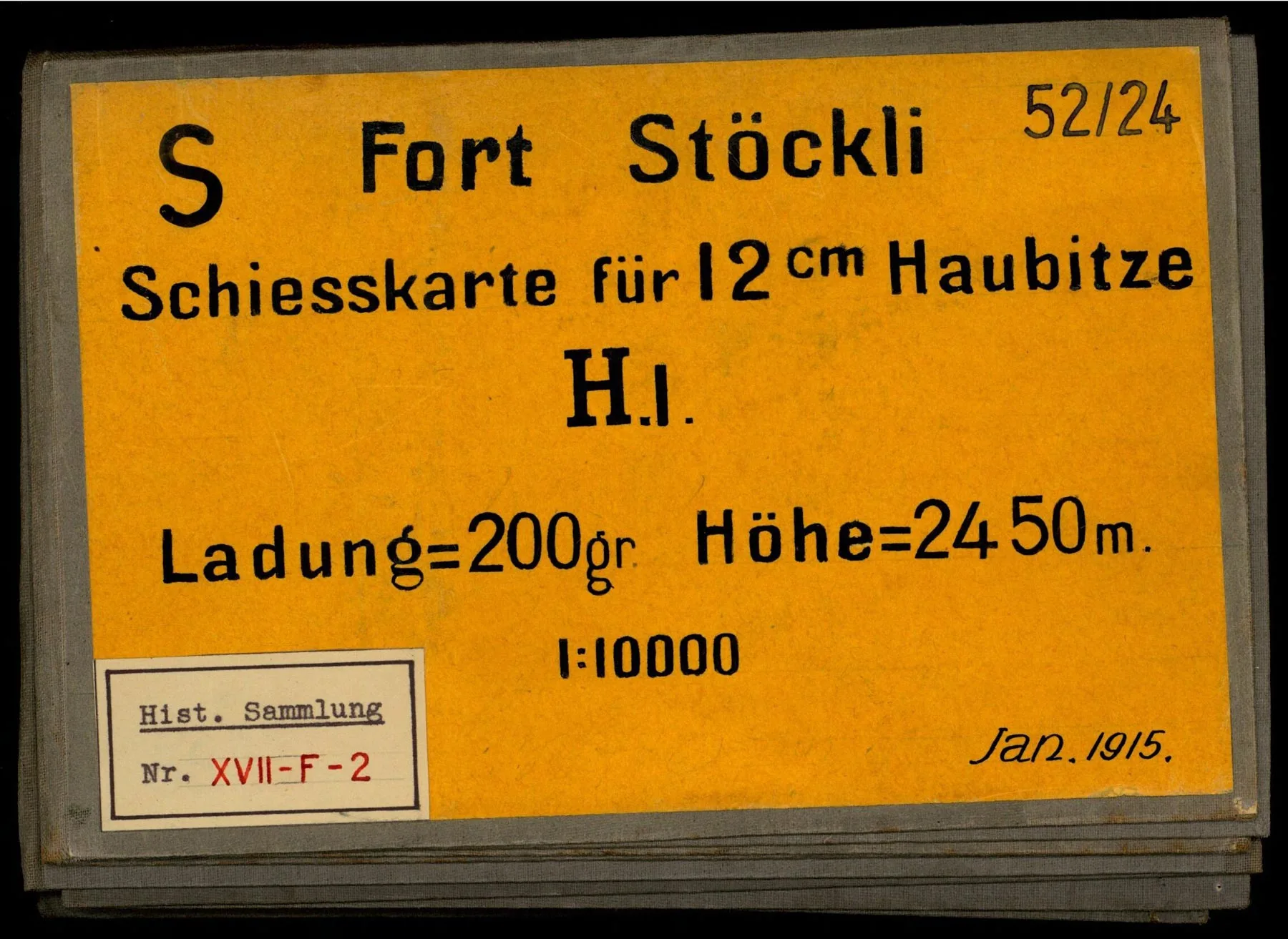 Für jedes Geschütz, jede Ladung und jedes Geschoss eine separate Karte: Deckblatt einer Schiesskarte des Fort Stöckli im Gotthardgebiet.