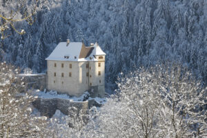 Schloss Valangin im Winter, 2009.