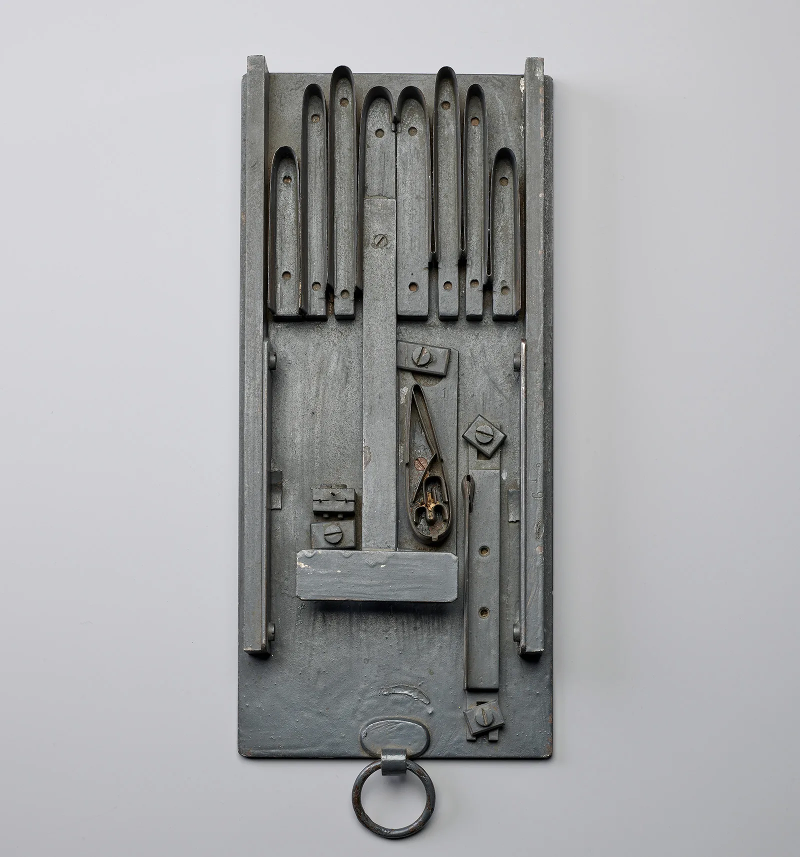 Stanzform für Handschuhe im sogenannten Jouvin-Schnitt, 1875-1900.