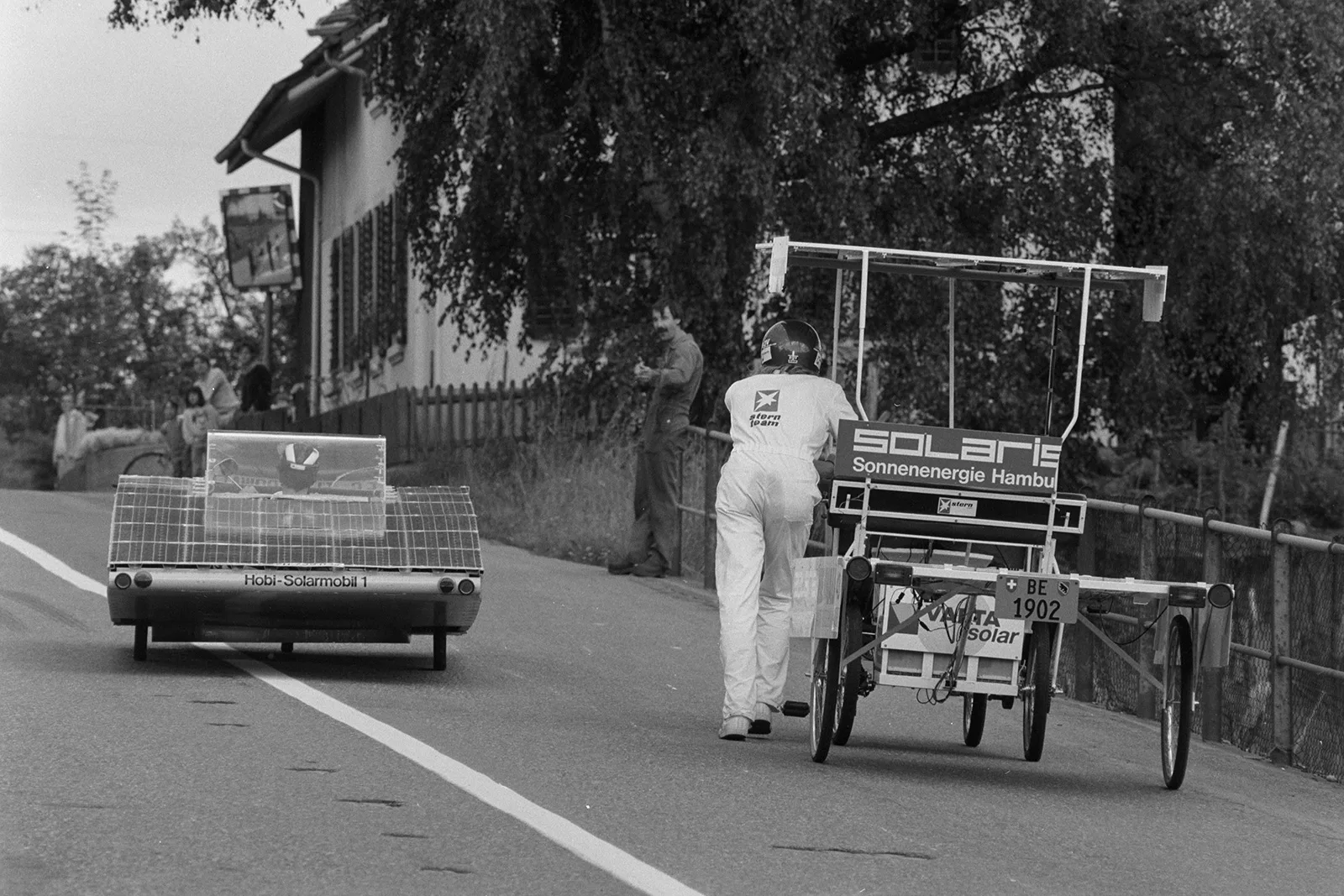 Teilnehmer der Tour de Sol am 27. Juni 1985.