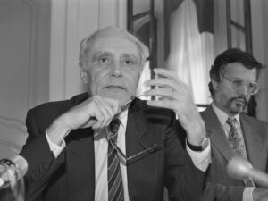 Flavio Cotti’s press conference on 22 June 1992 after he returned from Brazil.
