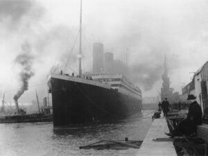 The Titanic leaving the harbor in Southampton.
