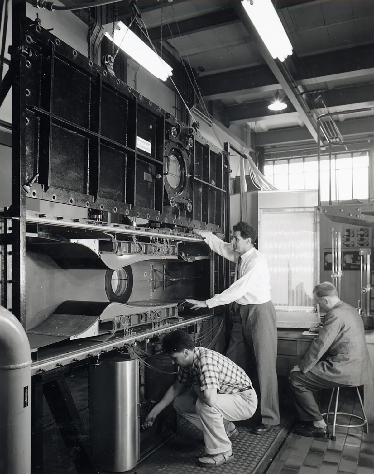Überschallkanal am Institut für Aerodynamik der ETH. Das Foto wurde 1955 aufgenommen.
