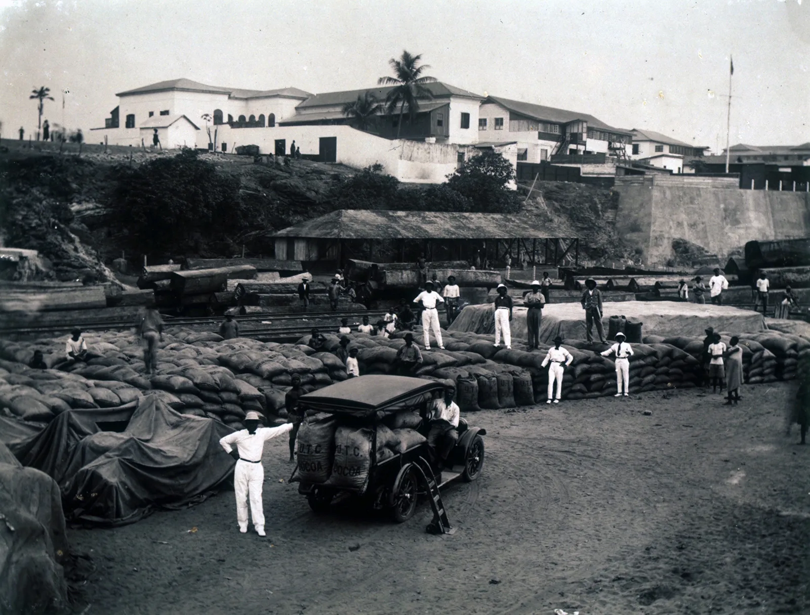 Point de transbordement du cacao dans l’actuel Ghana.