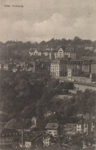 Le funiculaire relie la Basse-Ville à la Haute-Ville de Fribourg, vers 1910.