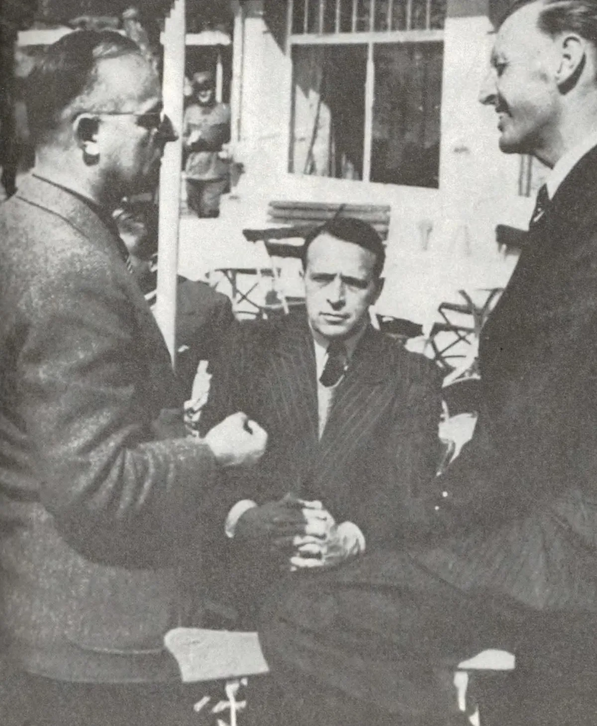 Von links: Max Waibel, Lyman Lemnitzer und Terence Airey während den Kapitulationsverhandlungen im März 1945 in Ascona.