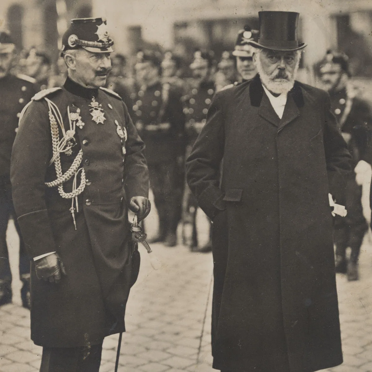 Kaiser Wilhelm II. und Bundespräsident Ludwig Forrer 1912 in Zürich.